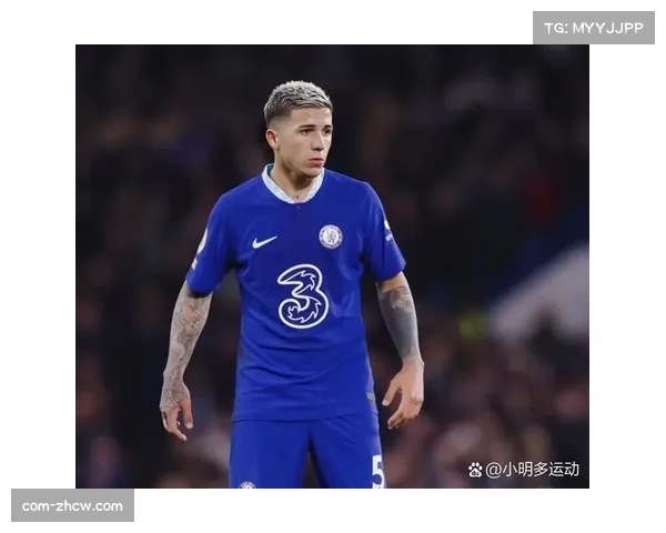 切尔西恩佐公开质疑换帅决定,更衣室裂痕影响球队士气